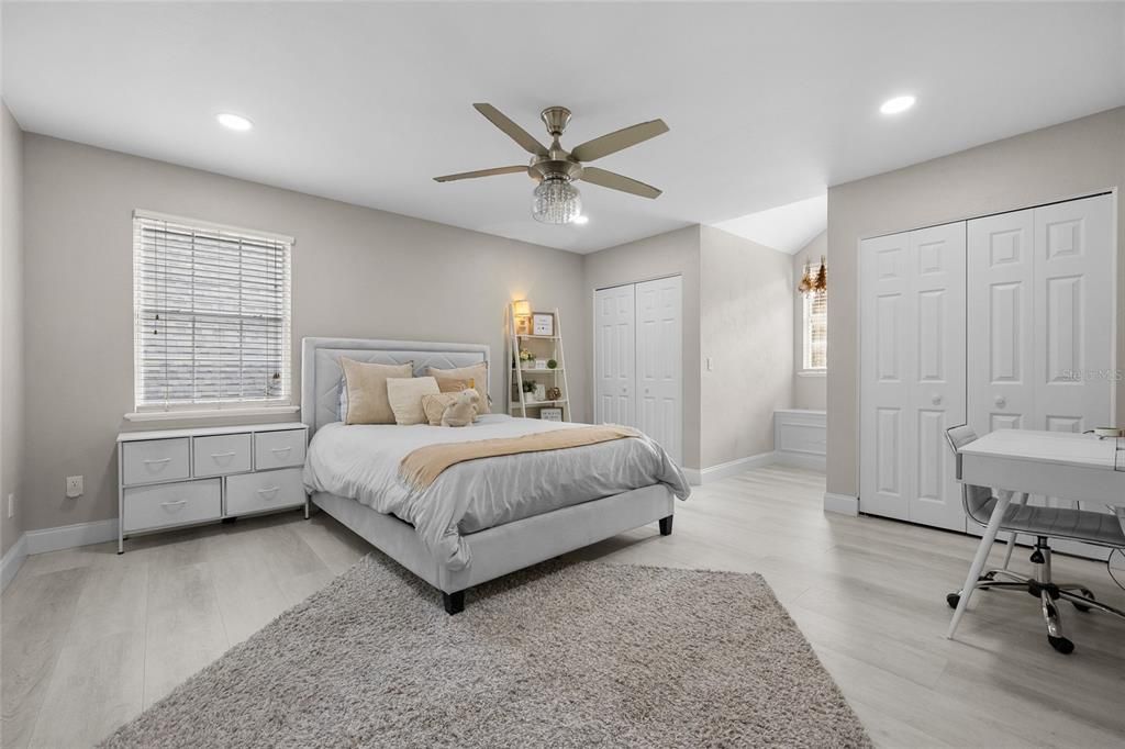 Bedroom, Interior, Recessed Lighting, Wood Texture Flooring