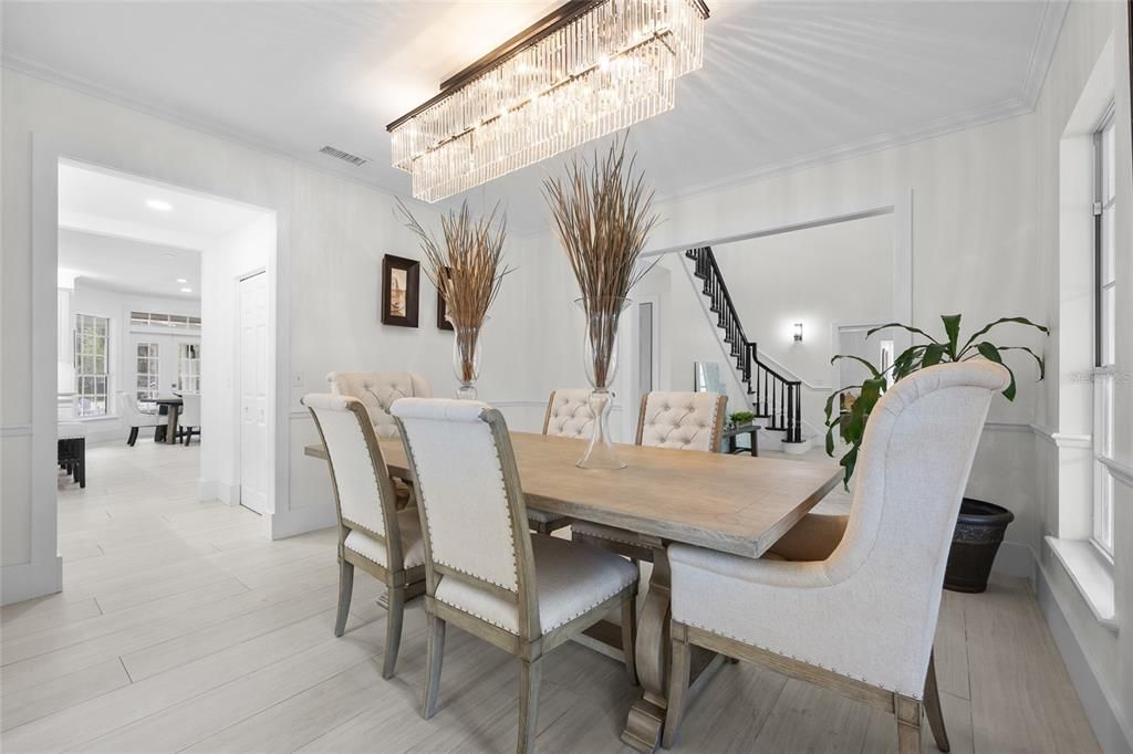 Chandelier, Dining room, Interior, Recessed Lighting, Wood Texture Flooring