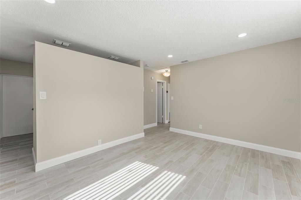 Empty room, Interior, Recessed Lighting, Wood Texture Flooring