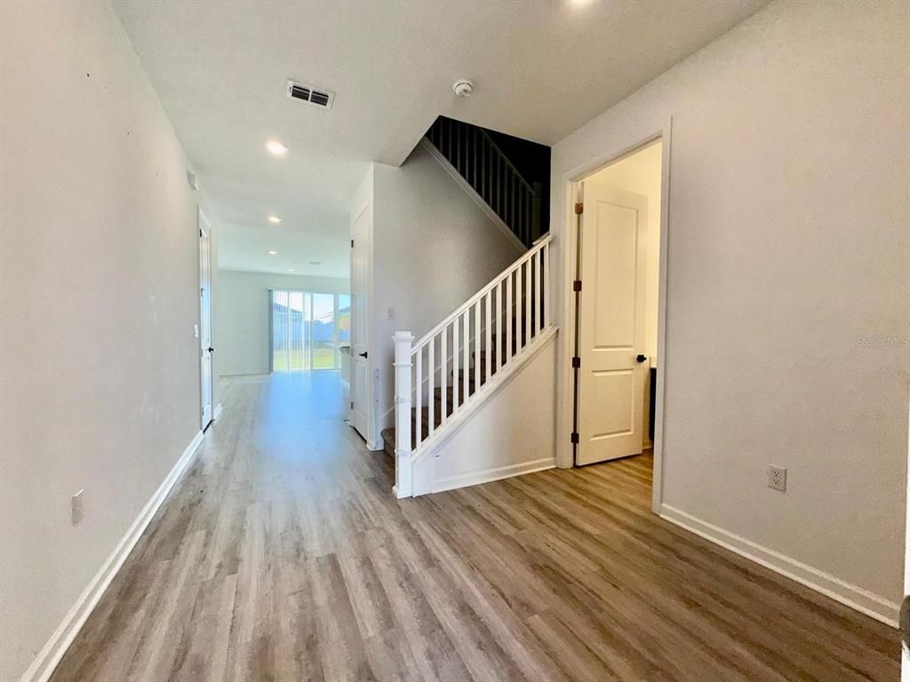 Interior, Recessed Lighting, Wood Texture Flooring