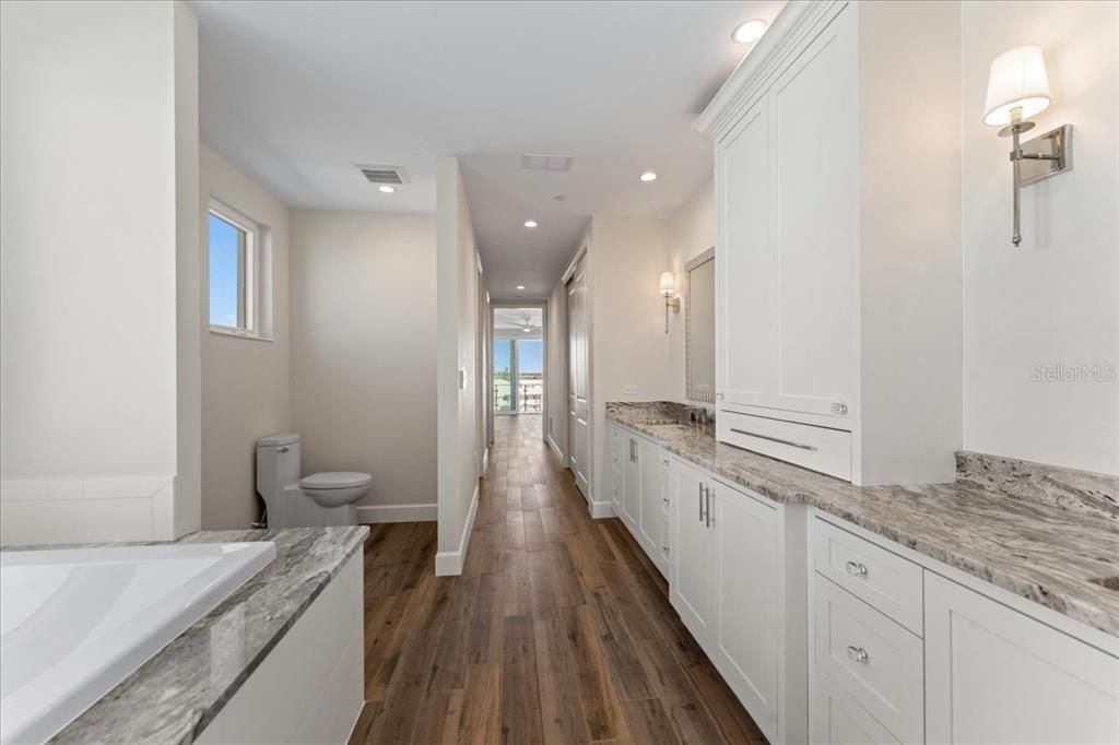 Bathroom, Interior, Recessed Lighting, Wood Texture Flooring