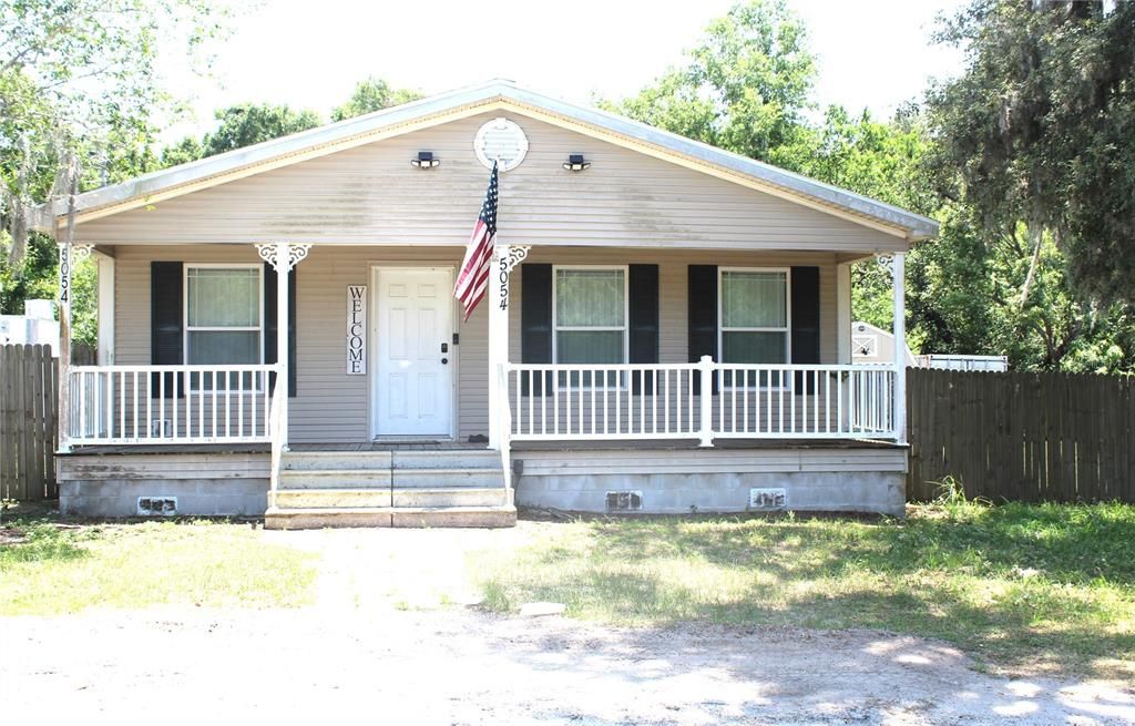 Exterior, Facade, None