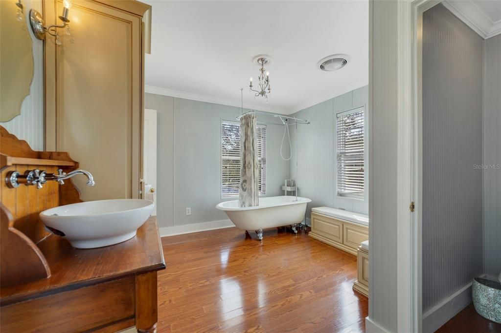 Bathroom, Free Standing Baths, Interior, Wood Texture Flooring