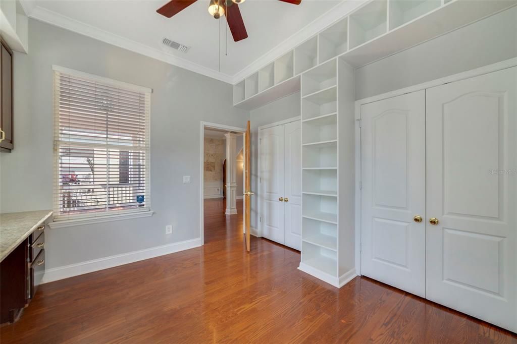 Empty room, Interior, Walk-in Closets, Wood Texture Flooring