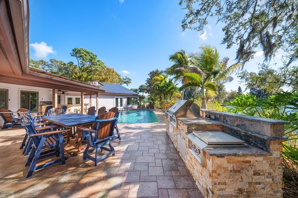 Exterior, Outdoor Kitchen, Pool