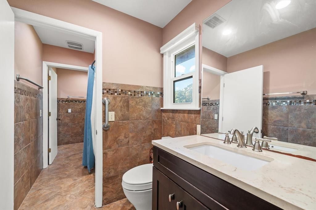 Bathroom, Interior, Recessed Lighting