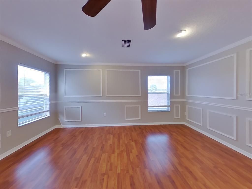 Empty room, Interior, Recessed Lighting, Wood Texture Flooring