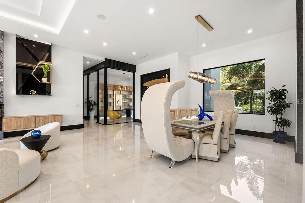 Dining room, Interior, Pendant Lights, Recessed Lighting