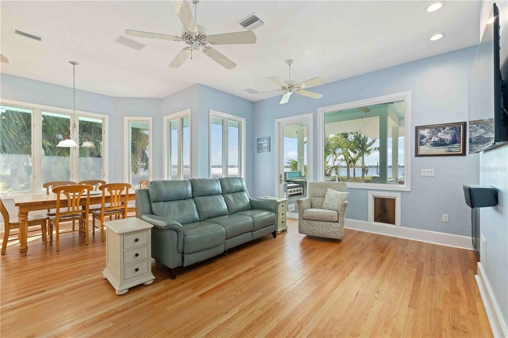 Dining room, Interior, Pendant Lights, Recessed Lighting, Wood Texture Flooring