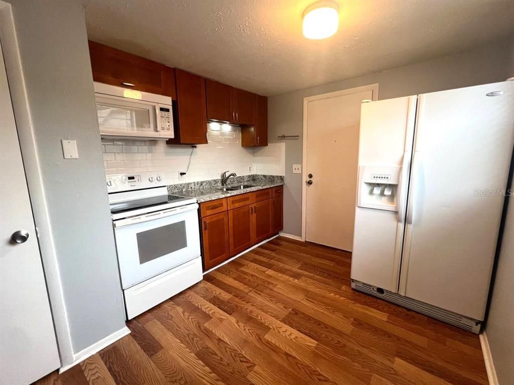 Interior, Kitchen, Wood Texture Flooring