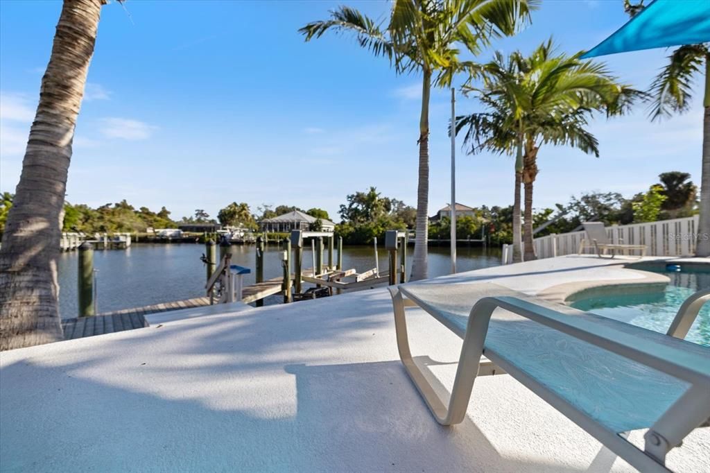 Exterior, Pool, Water