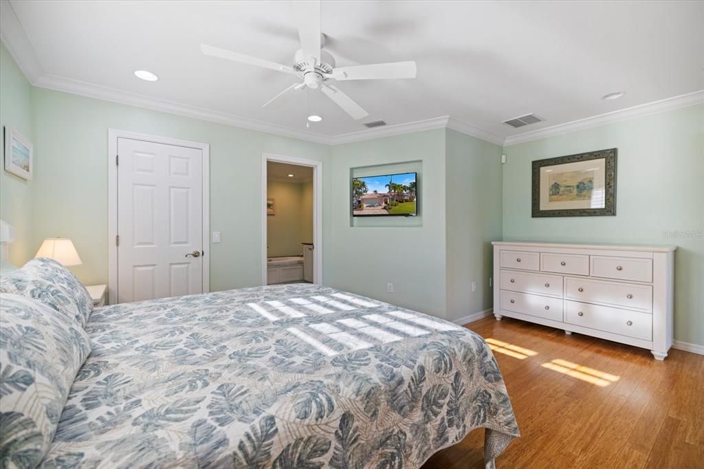 Bedroom, Interior, Recessed Lighting, Wood Texture Flooring