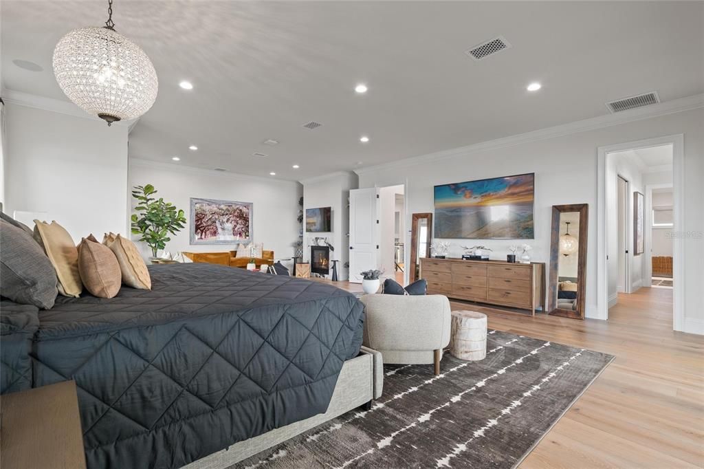 Bedroom, Fireplace, Interior, Pendant Lights, Recessed Lighting, Wood Texture Flooring