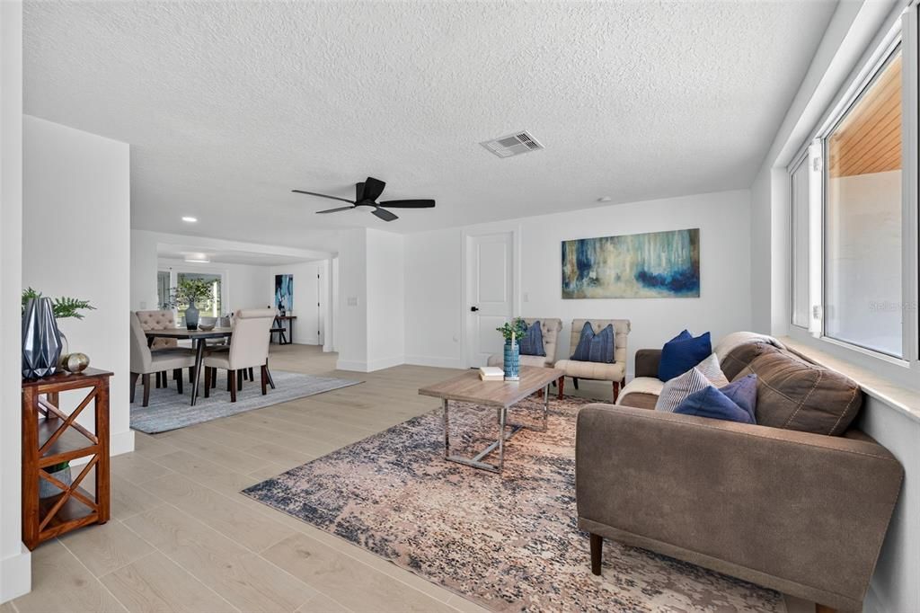 Dining room, Interior, Living room, Recessed Lighting, Wood Texture Flooring