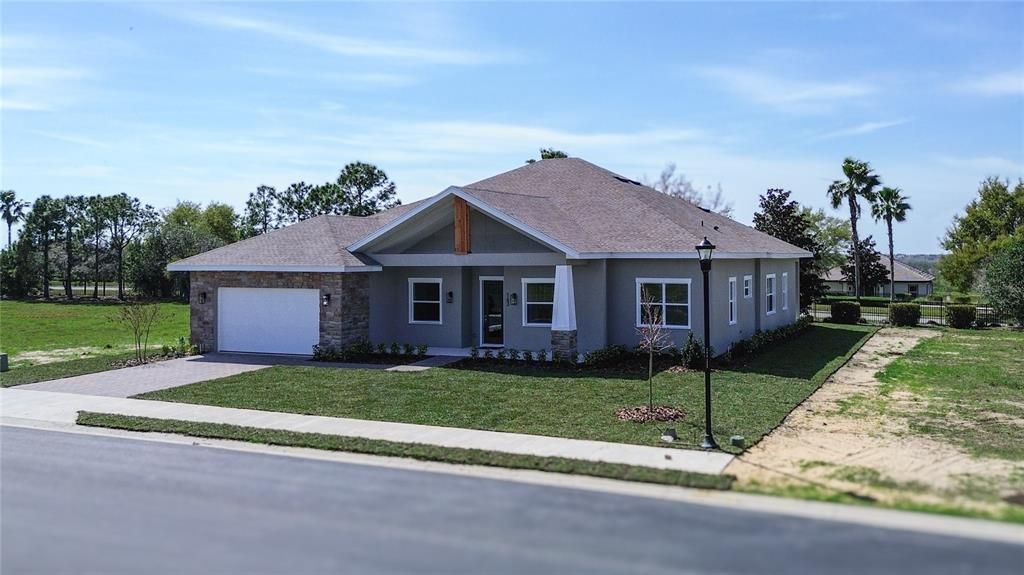 Attached, Exterior, Facade, Ranch