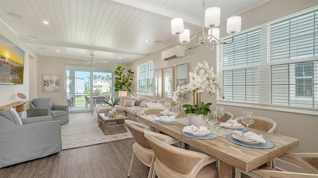 Chandelier, Dining room, Interior, Living room, Recessed Lighting, Wood Texture Flooring