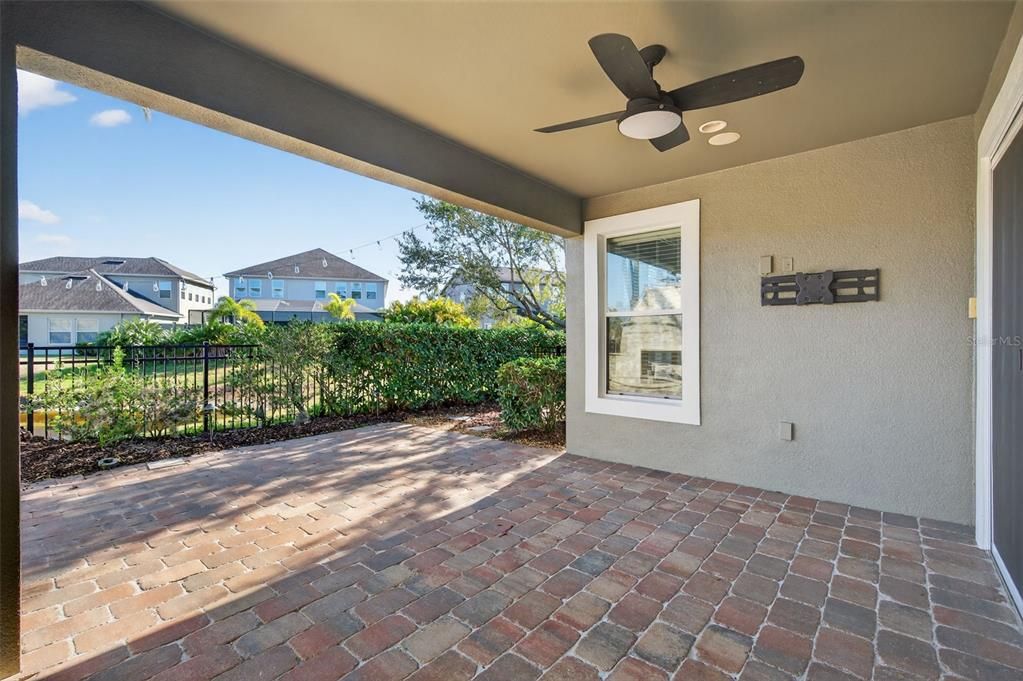 Exterior, Outdoor Kitchen