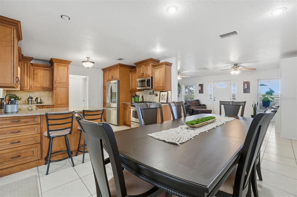 Dining room, Interior, Kitchen, Recessed Lighting