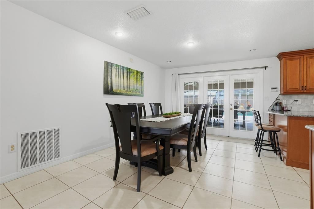 Dining room, Interior, Recessed Lighting