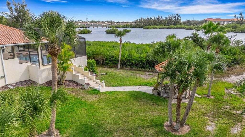 Backyard, Exterior, Water