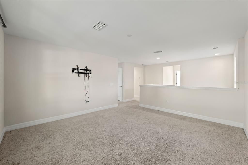 Empty room, Interior, Recessed Lighting