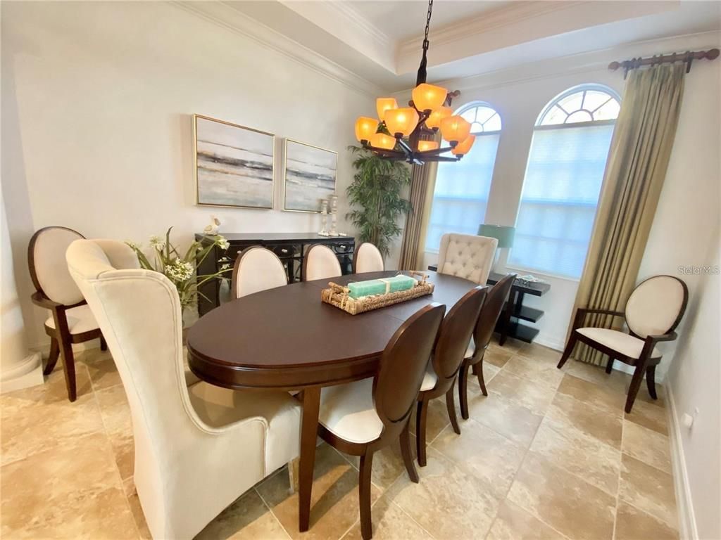 Chandelier, Dining room, Interior