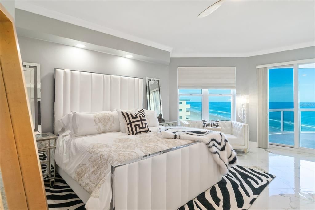 Bedroom, Interior, Marble, Recessed Lighting, Water