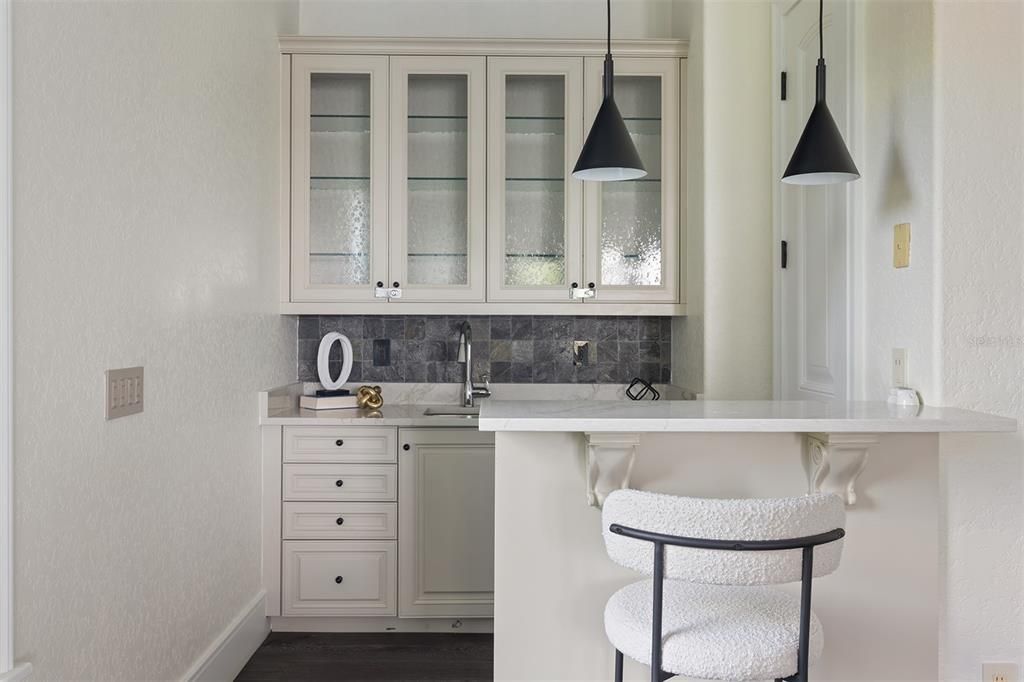Interior, Kitchen, Pendant Lights, Wood Texture Flooring