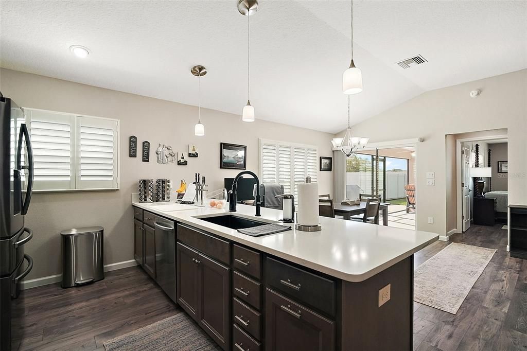 Chandelier, Dining room, Interior, Kitchen, Pendant Lights, Recessed Lighting, Wood Texture Flooring