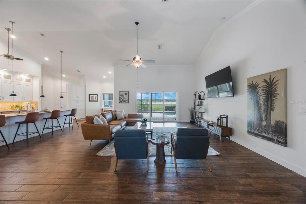 Interior, Kitchen, Living room, Pendant Lights, Recessed Lighting, Wood Texture Flooring