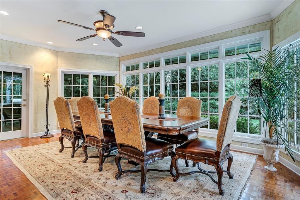 Dining room, Interior, Recessed Lighting, Sun Room, Wood Texture Flooring