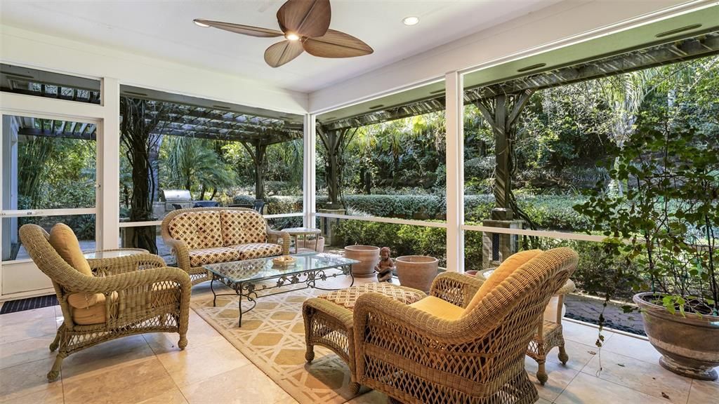 Interior, Living room, Recessed Lighting, Sun Room