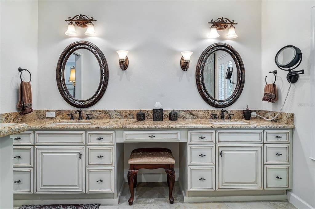 Bathroom, Dual Sink Vanities, Interior