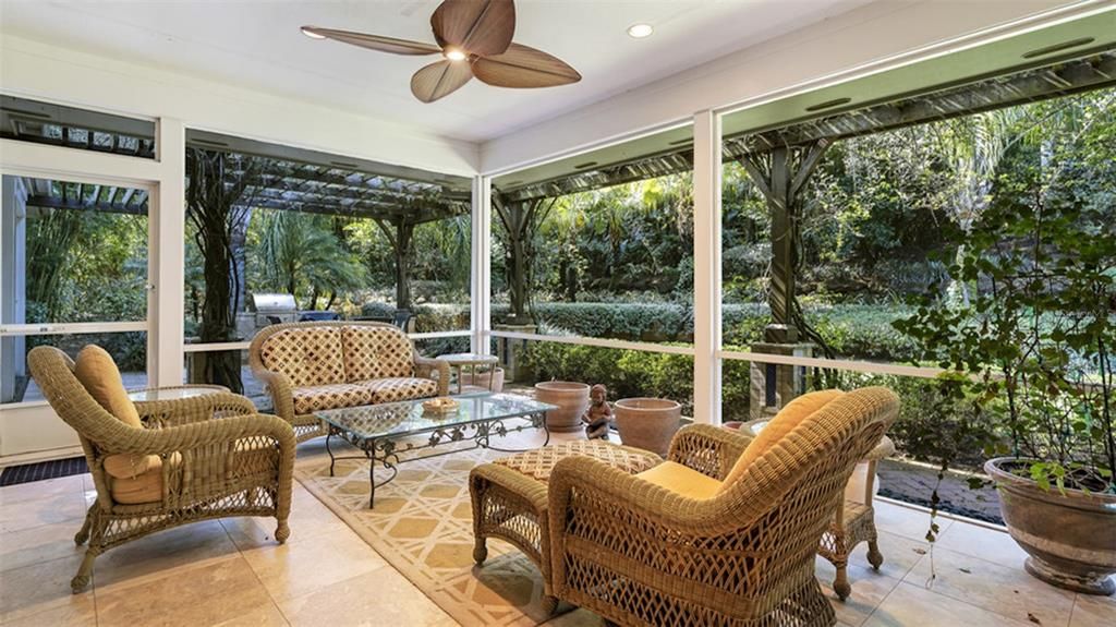 Interior, Living room, Recessed Lighting, Sun Room