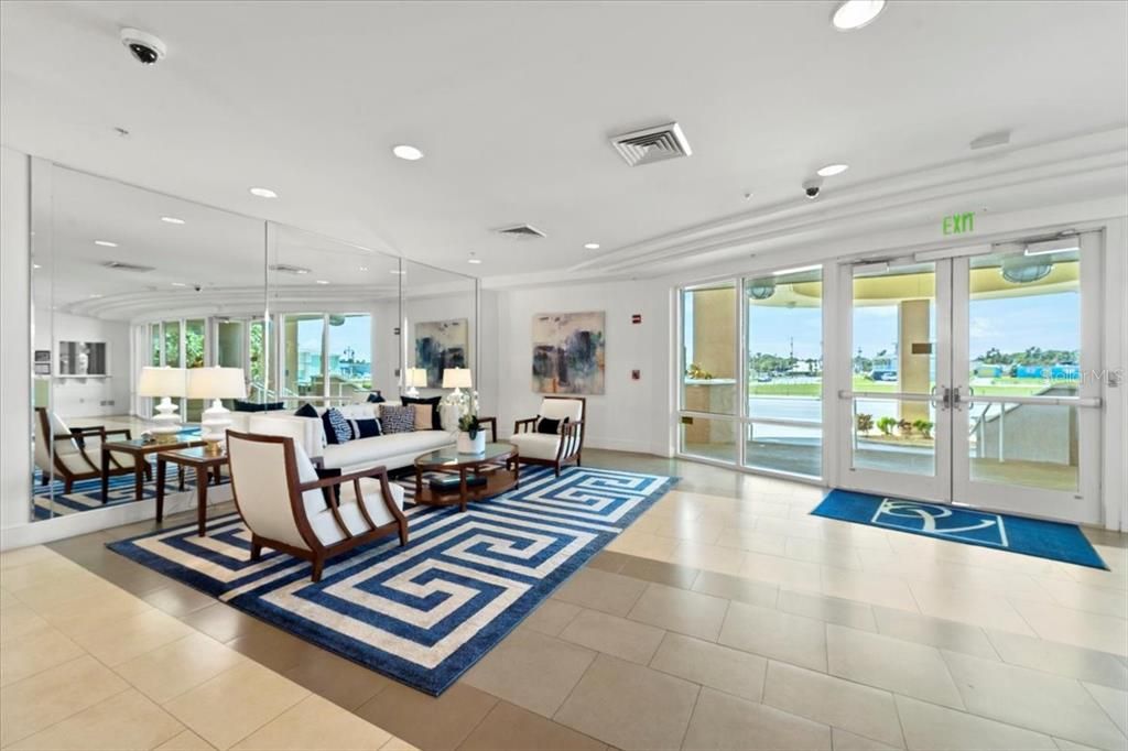 Dining room, Interior, Living room, Recessed Lighting, Water