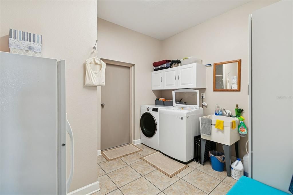 Interior, Washer