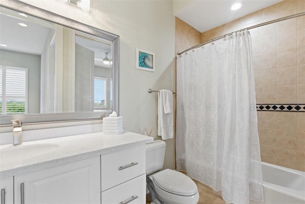 Bathroom, Interior, Recessed Lighting