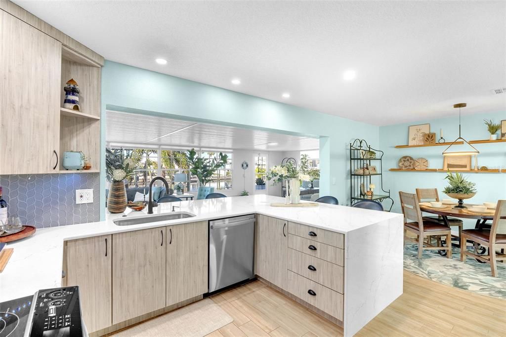 Dining room, Interior, Kitchen, Pendant Lights, Recessed Lighting, Wood Texture Flooring