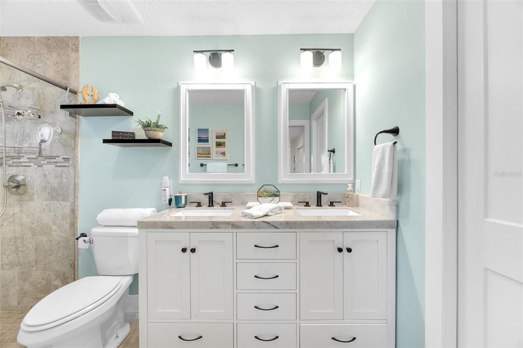Bathroom, Dual Sink Vanities, Interior