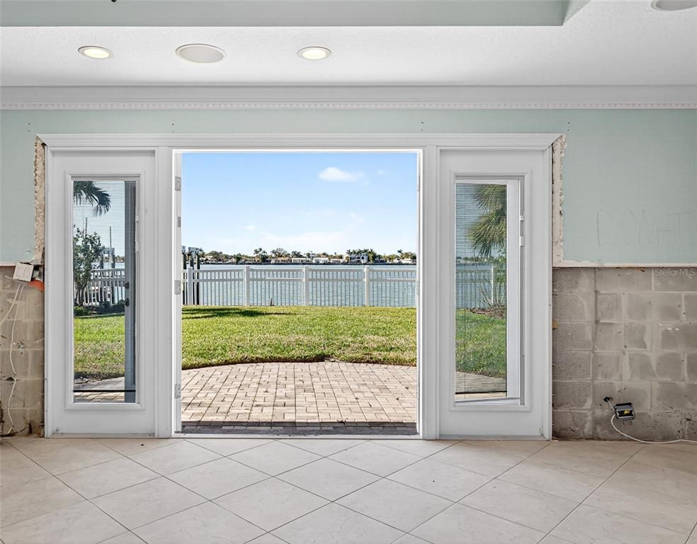 Interior, Recessed Lighting, Water