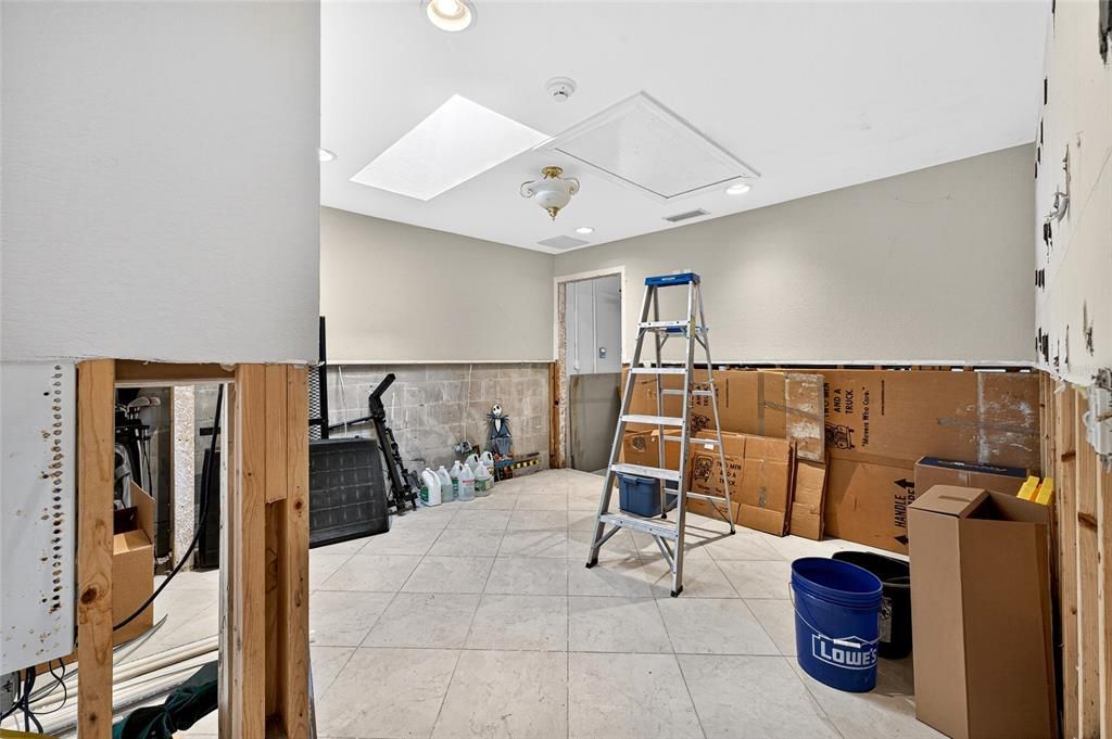 Interior, Recessed Lighting