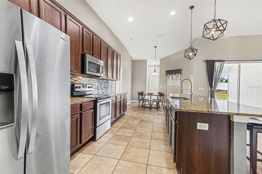 Dining room, Interior, Kitchen, Pendant Lights, Recessed Lighting, Stainless Steel Appliances