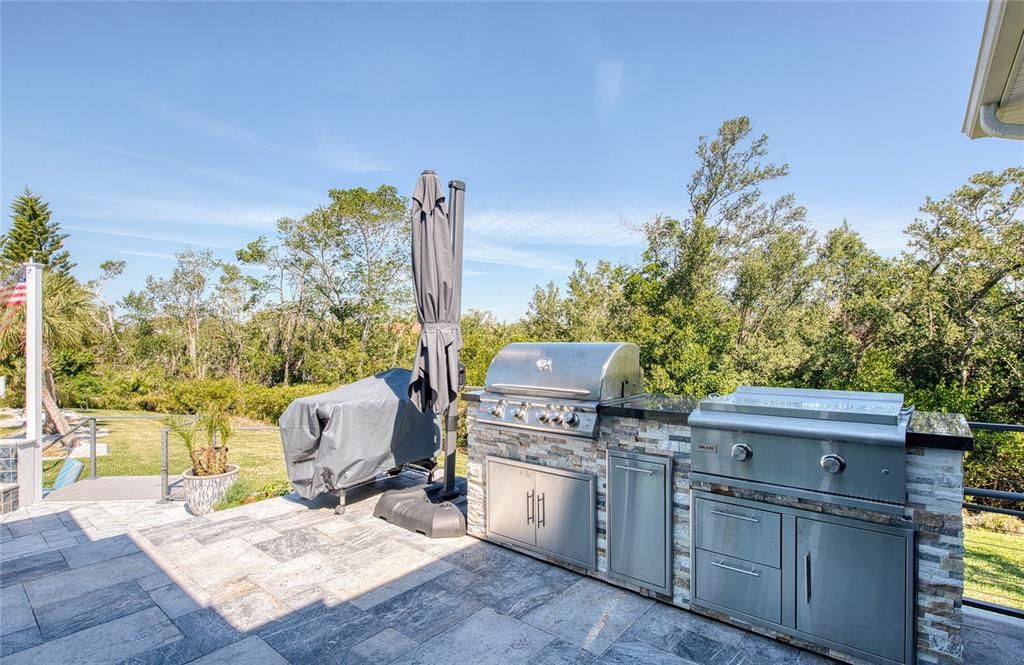 Exterior, Outdoor Kitchen