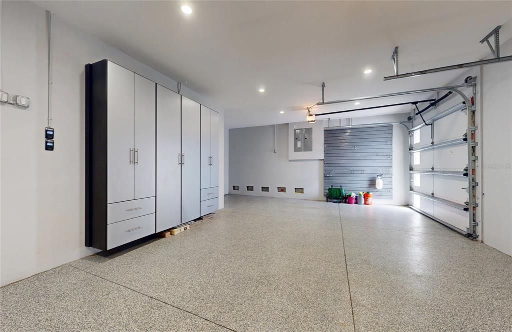 Garage, Interior, Recessed Lighting