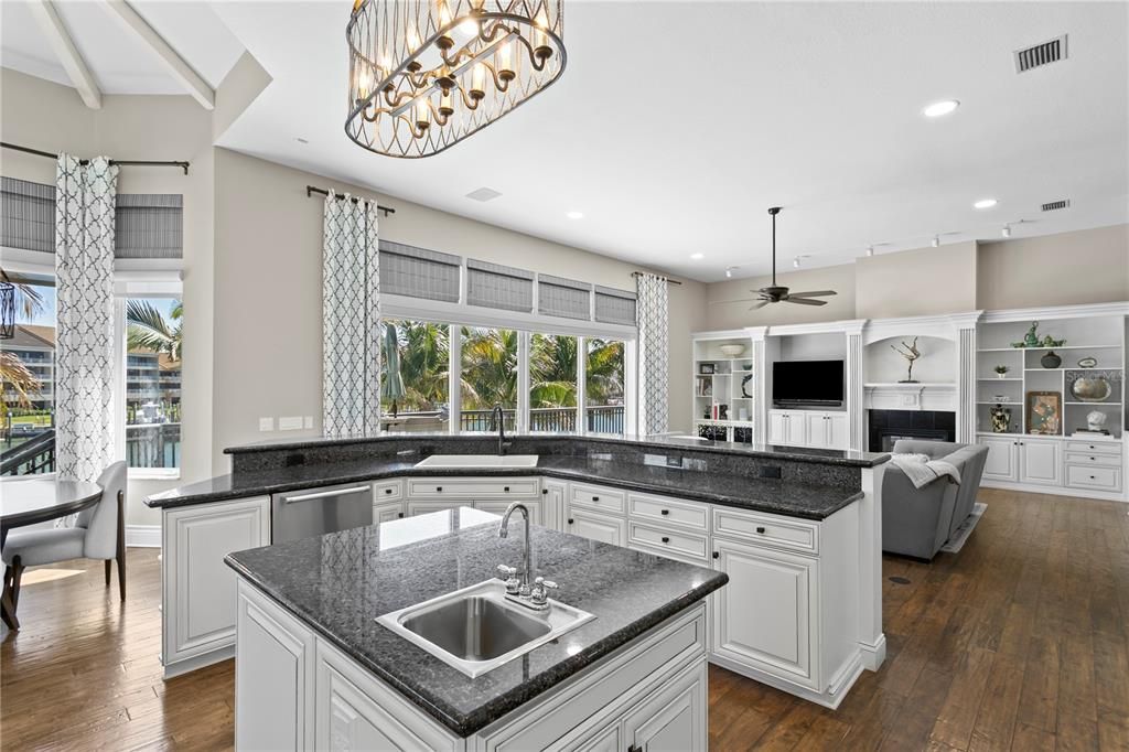 Chandelier, Dining room, Interior, Kitchen, Recessed Lighting, Wood Texture Flooring