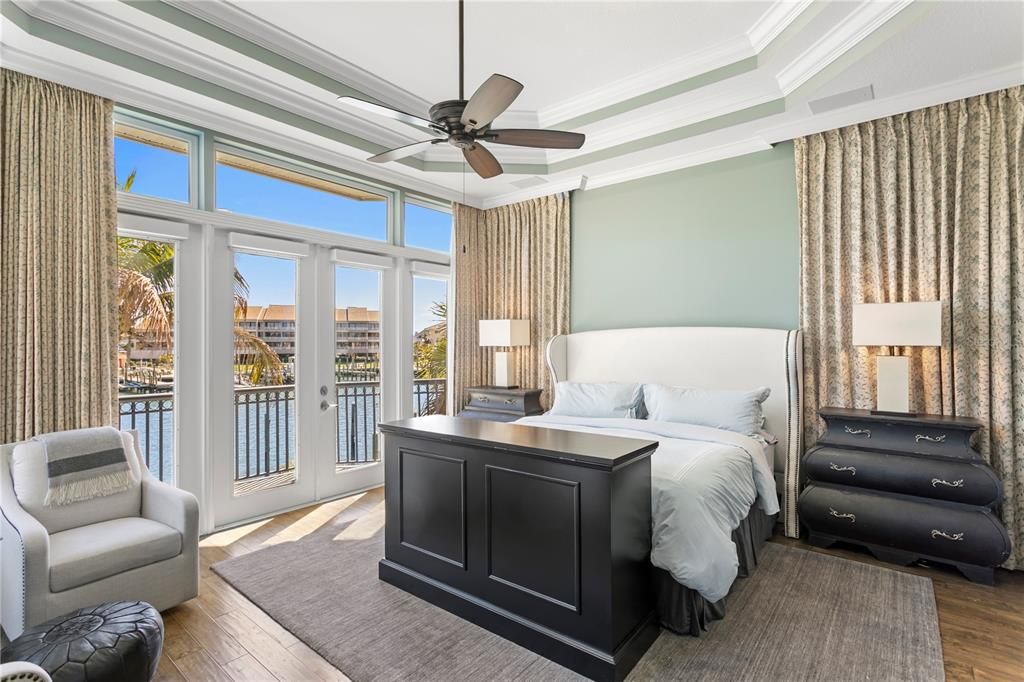 Bedroom, Interior, Water, Wood Texture Flooring