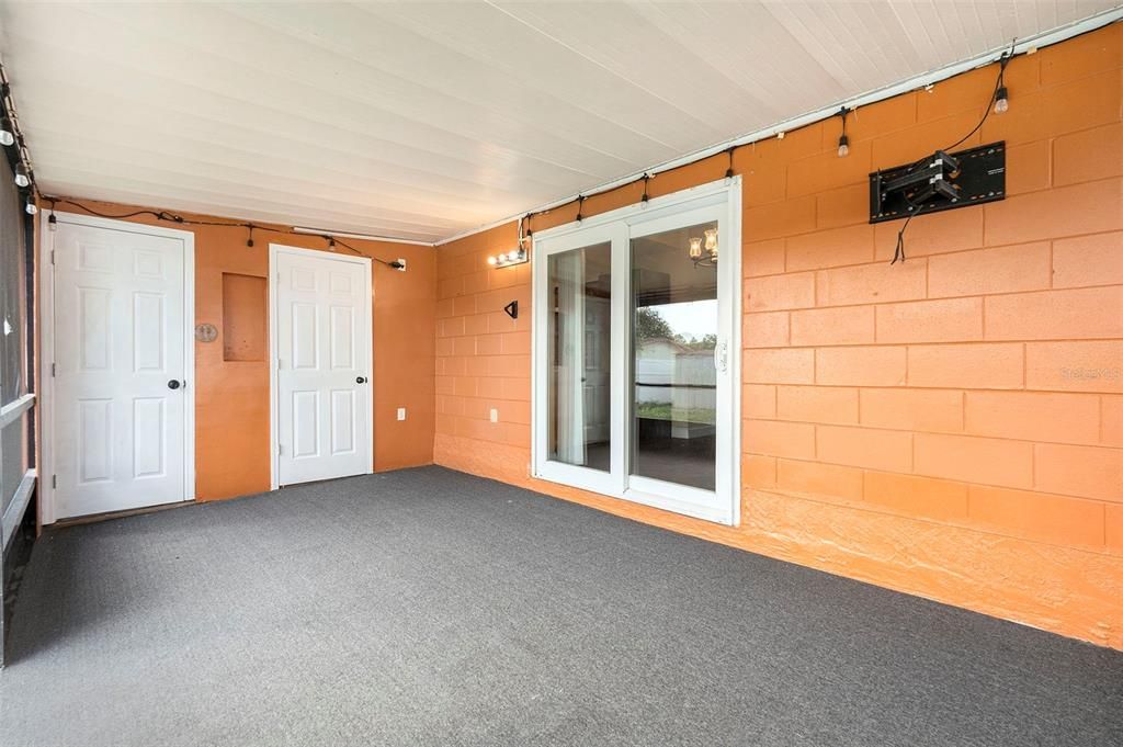 Empty room, Garage, Interior, Stone Walls