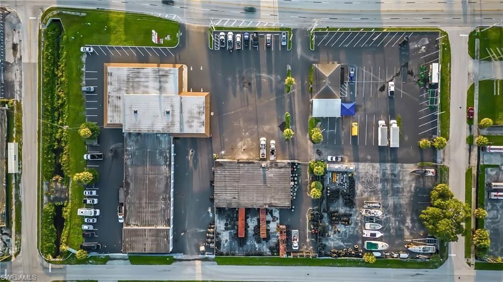Exterior, Drone