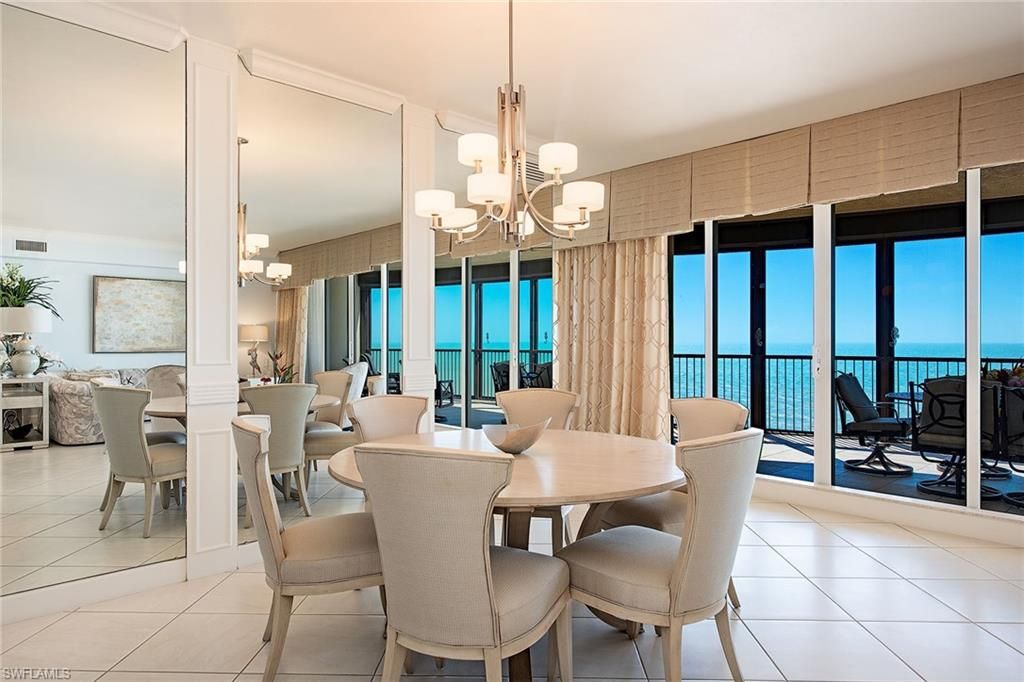 Chandelier, Dining room, Interior, Water