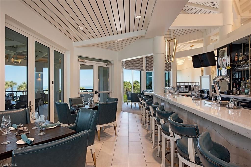 Dining room, Interior, Recessed Lighting